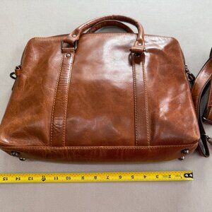 Pitaara Genuine Leather Women's Laptop Bag For Laptops Size 14" Tan